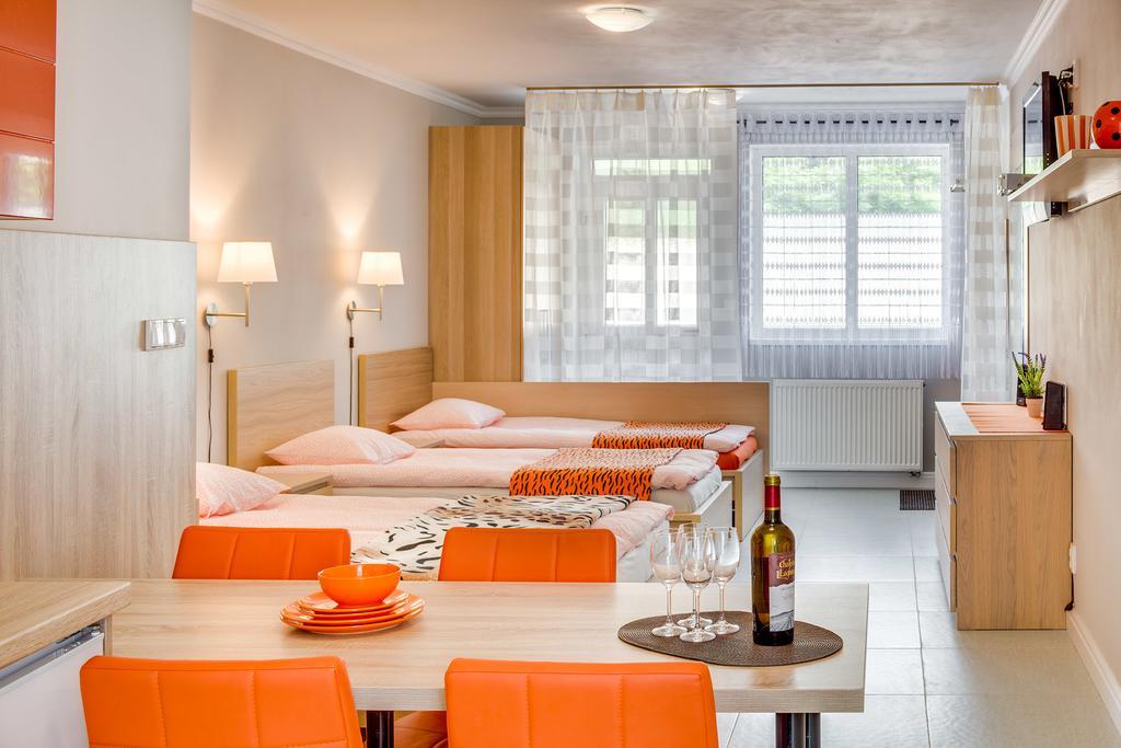 Apartements Studio 964 Líbeznice Dış mekan fotoğraf