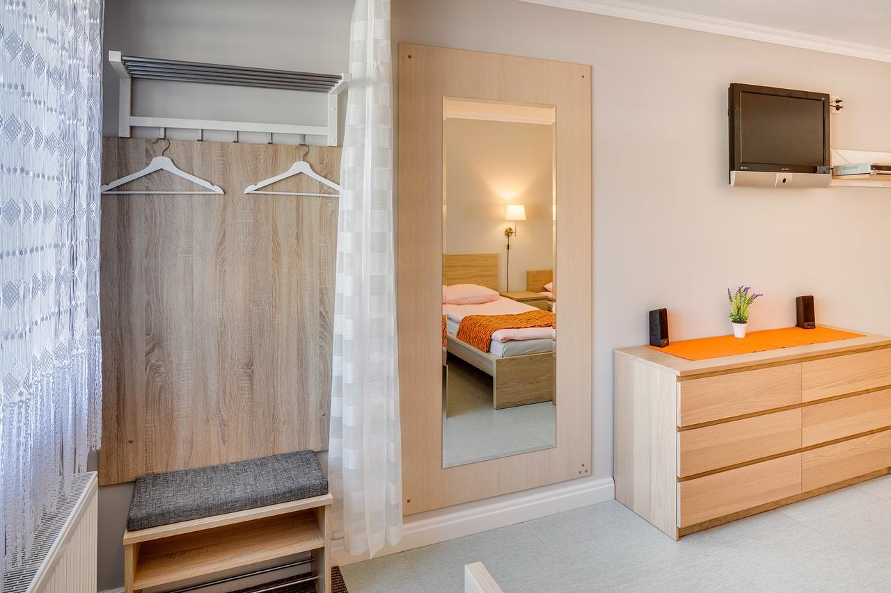 Apartements Studio 964 Líbeznice Dış mekan fotoğraf